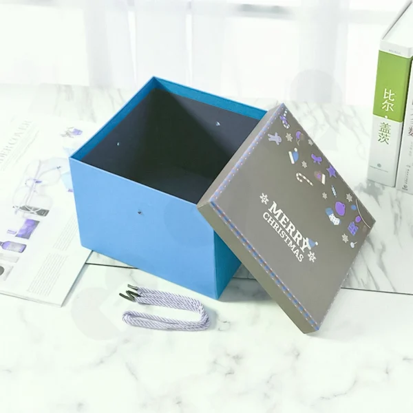 Custom-lid-off-boxes-with-strap-boxes