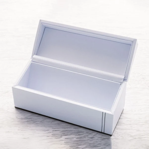 Piece Tray With Reinforced Side Wall